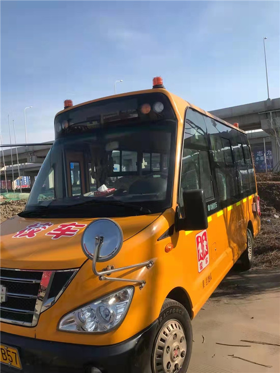 19座小學生校車