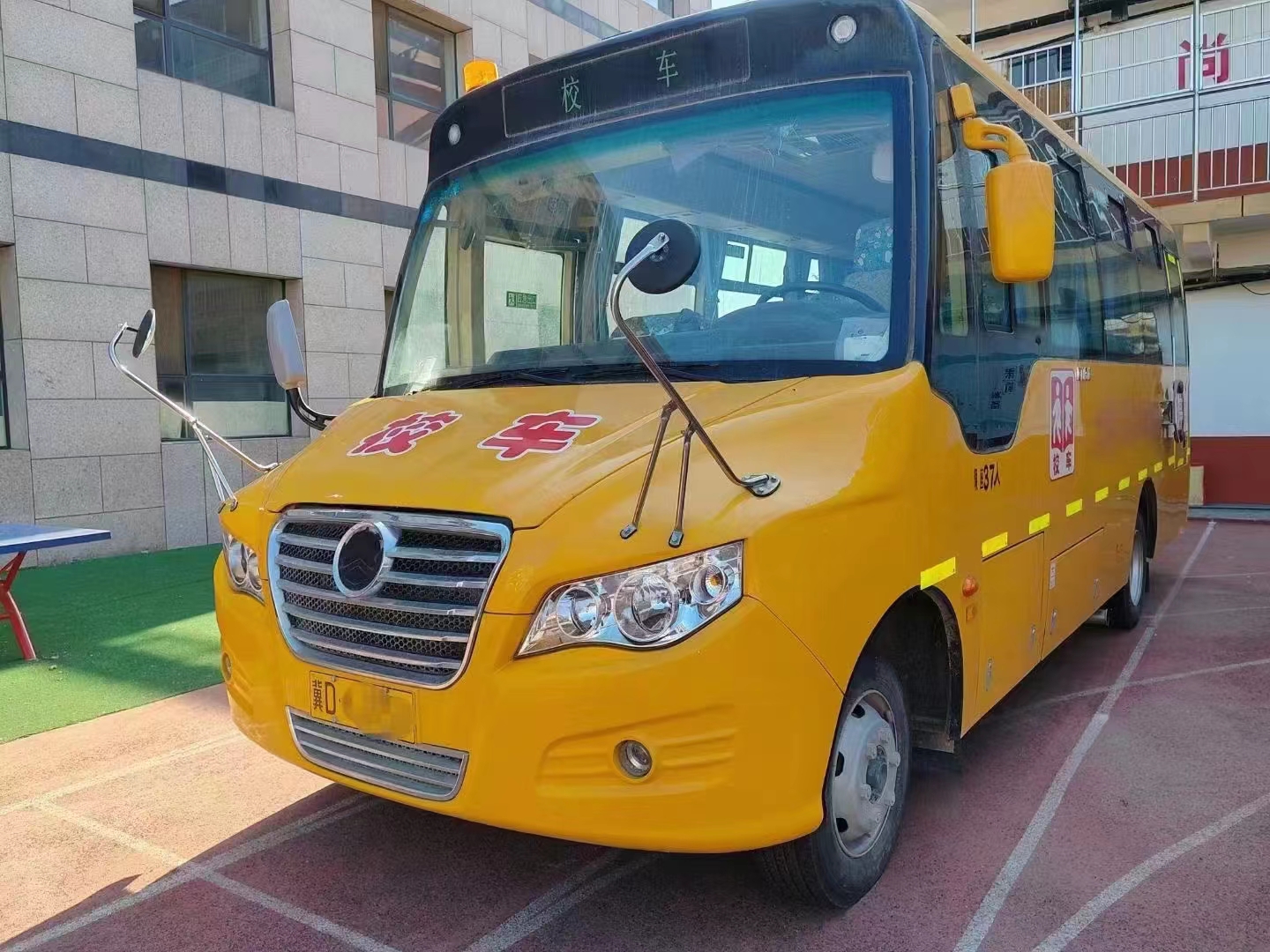 金旅36座小學生校車